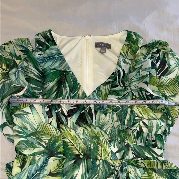 Laura Dress Tropical Green African Leaf Print Elegant Flowy Wedding Guest Cruise - Picture 11 of 13